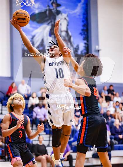Thumbnail 3 in Grand Oaks vs College Park photogallery.