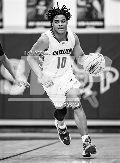Thumbnail 1 in Grand Oaks vs College Park photogallery.