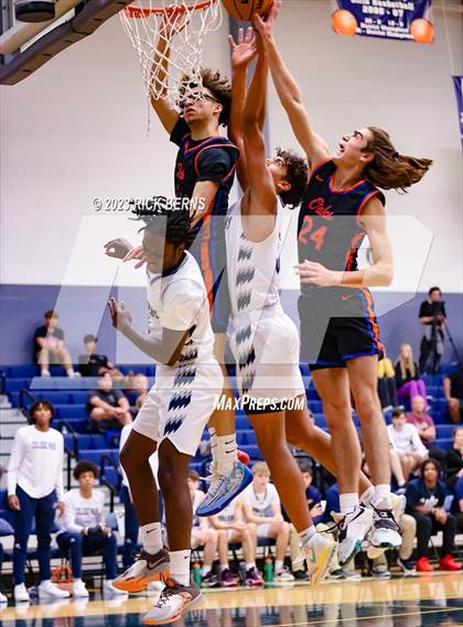Thumbnail 3 in Grand Oaks vs College Park photogallery.