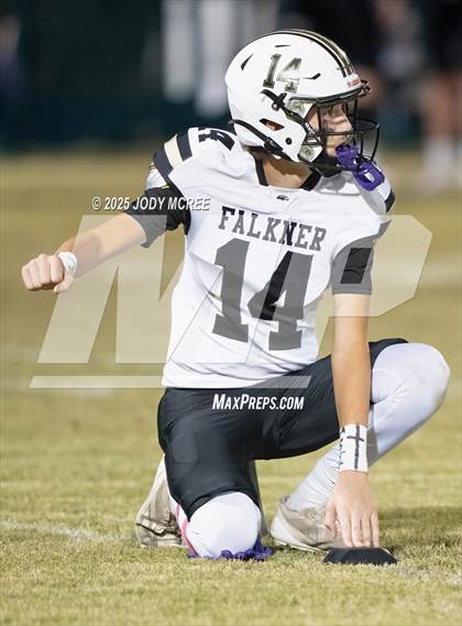 Thumbnail 3 in Falkner @ Byers photogallery.