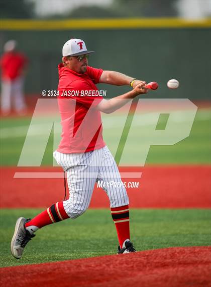 Thumbnail 1 in Victoria East vs. Pioneer (UIL Baseball 5A Region IV Area) photogallery.