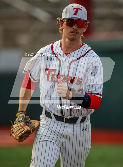 Thumbnail 2 in Victoria East vs. Pioneer (UIL Baseball 5A Region IV Area) photogallery.