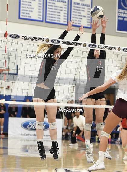 Thumbnail 1 in Laguna Beach vs. Village Christian (CIF-SS D3 Final) photogallery.
