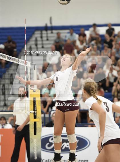 Thumbnail 3 in Laguna Beach vs. Village Christian (CIF-SS D3 Final) photogallery.