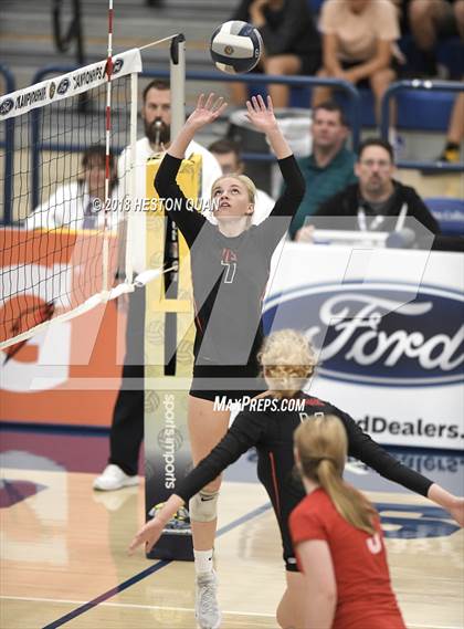 Thumbnail 3 in Laguna Beach vs. Village Christian (CIF-SS D3 Final) photogallery.