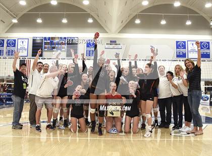 Thumbnail 2 in Laguna Beach vs. Village Christian (CIF-SS D3 Final) photogallery.