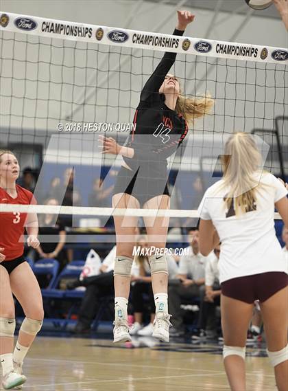 Thumbnail 2 in Laguna Beach vs. Village Christian (CIF-SS D3 Final) photogallery.