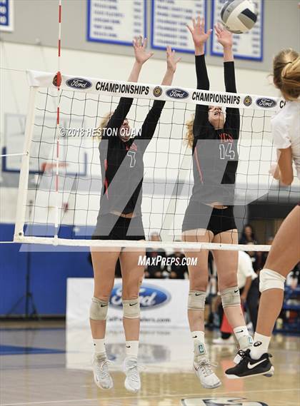 Thumbnail 3 in Laguna Beach vs. Village Christian (CIF-SS D3 Final) photogallery.