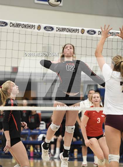 Thumbnail 3 in Laguna Beach vs. Village Christian (CIF-SS D3 Final) photogallery.