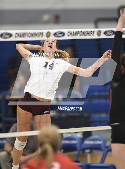 Thumbnail 2 in Laguna Beach vs. Village Christian (CIF-SS D3 Final) photogallery.