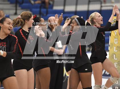 Thumbnail 2 in Laguna Beach vs. Village Christian (CIF-SS D3 Final) photogallery.
