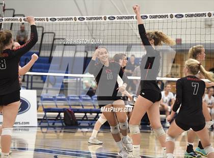 Thumbnail 1 in Laguna Beach vs. Village Christian (CIF-SS D3 Final) photogallery.