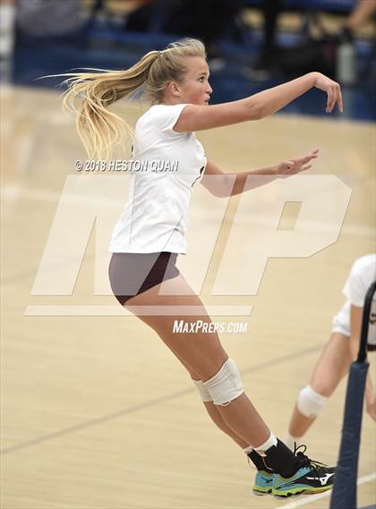 Thumbnail 1 in Laguna Beach vs. Village Christian (CIF-SS D3 Final) photogallery.