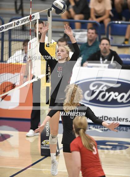 Thumbnail 1 in Laguna Beach vs. Village Christian (CIF-SS D3 Final) photogallery.