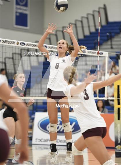 Thumbnail 3 in Laguna Beach vs. Village Christian (CIF-SS D3 Final) photogallery.