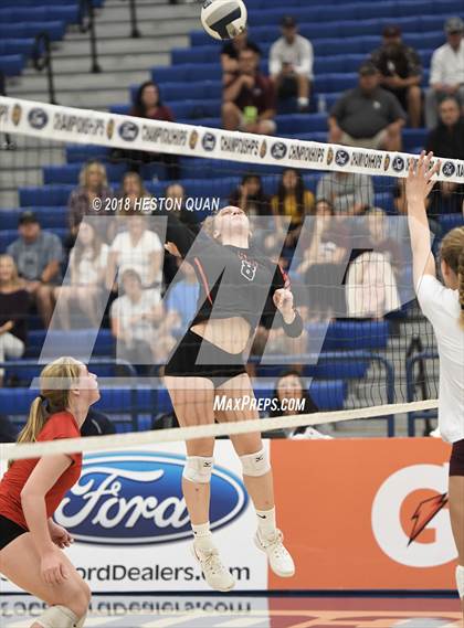 Thumbnail 2 in Laguna Beach vs. Village Christian (CIF-SS D3 Final) photogallery.