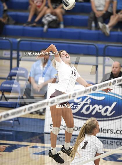 Thumbnail 2 in Laguna Beach vs. Village Christian (CIF-SS D3 Final) photogallery.