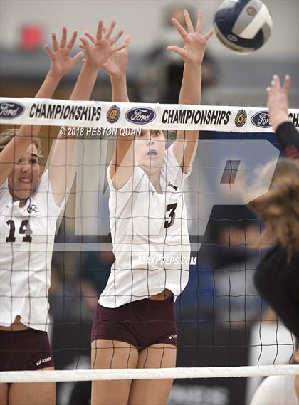 Thumbnail 2 in Laguna Beach vs. Village Christian (CIF-SS D3 Final) photogallery.