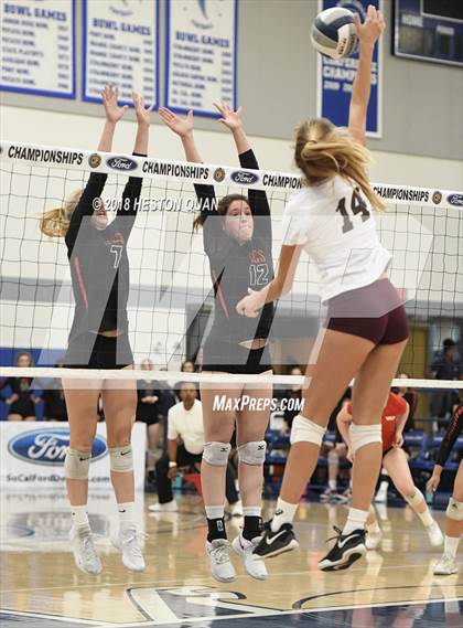 Thumbnail 1 in Laguna Beach vs. Village Christian (CIF-SS D3 Final) photogallery.