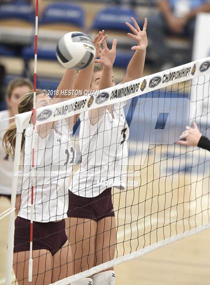 Thumbnail 1 in Laguna Beach vs. Village Christian (CIF-SS D3 Final) photogallery.