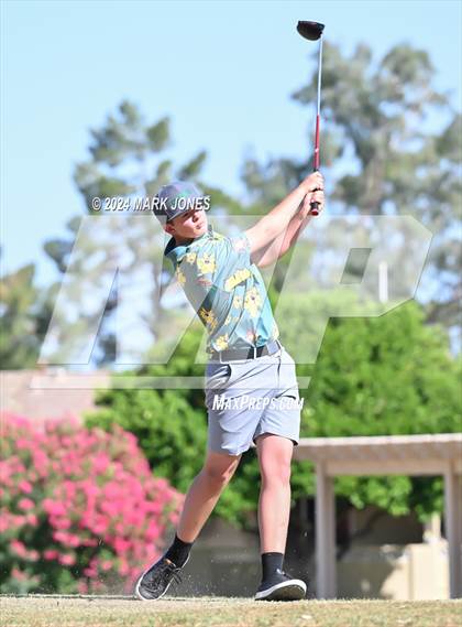 Thumbnail 2 in Metro Invitational Golf Tournament photogallery.