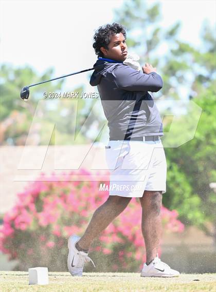 Thumbnail 2 in Metro Invitational Golf Tournament photogallery.