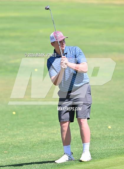 Thumbnail 3 in Metro Invitational Golf Tournament photogallery.