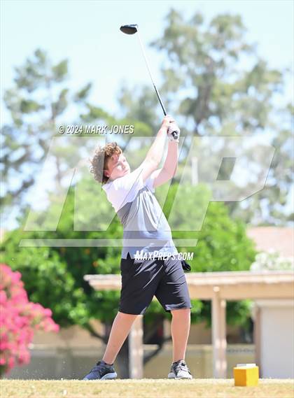 Thumbnail 2 in Metro Invitational Golf Tournament photogallery.