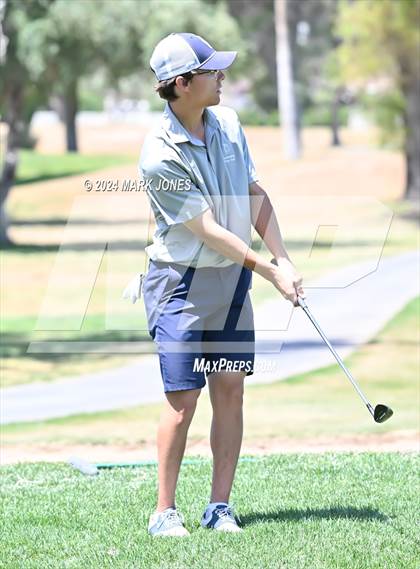 Thumbnail 3 in Metro Invitational Golf Tournament photogallery.