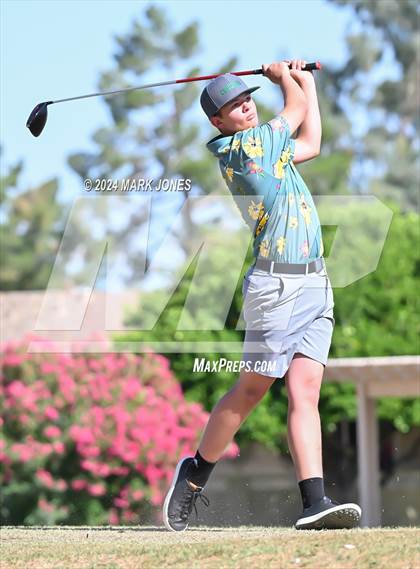 Thumbnail 3 in Metro Invitational Golf Tournament photogallery.