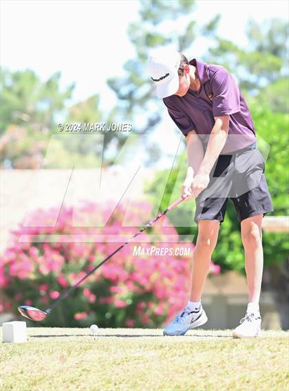 Thumbnail 2 in Metro Invitational Golf Tournament photogallery.