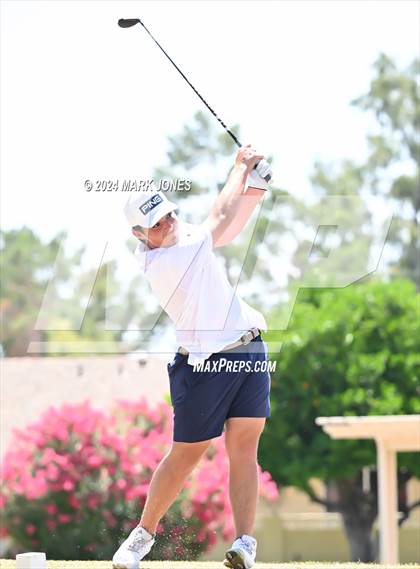 Thumbnail 3 in Metro Invitational Golf Tournament photogallery.