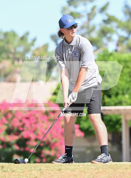 Thumbnail 3 in Metro Invitational Golf Tournament photogallery.