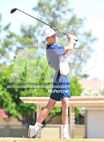 Thumbnail 2 in Metro Invitational Golf Tournament photogallery.