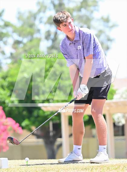 Thumbnail 3 in Metro Invitational Golf Tournament photogallery.