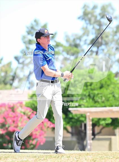 Thumbnail 2 in Metro Invitational Golf Tournament photogallery.
