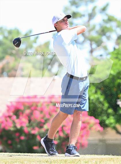 Thumbnail 2 in Metro Invitational Golf Tournament photogallery.