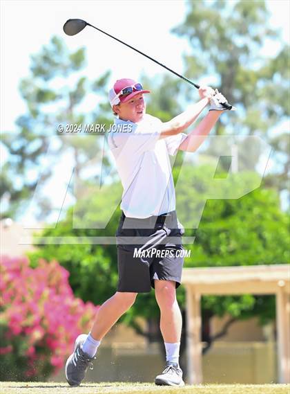 Thumbnail 3 in Metro Invitational Golf Tournament photogallery.