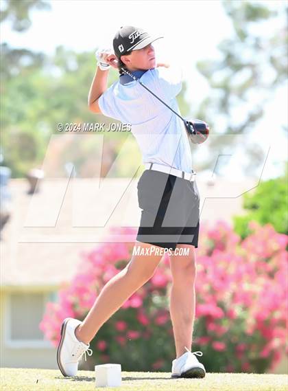 Thumbnail 2 in Metro Invitational Golf Tournament photogallery.