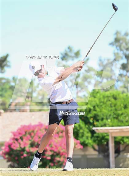 Thumbnail 2 in Metro Invitational Golf Tournament photogallery.