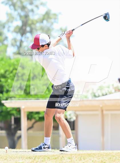 Thumbnail 3 in Metro Invitational Golf Tournament photogallery.