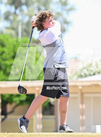 Thumbnail 2 in Metro Invitational Golf Tournament photogallery.