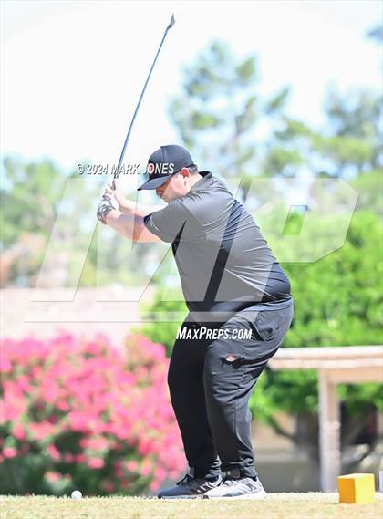 Thumbnail 3 in Metro Invitational Golf Tournament photogallery.