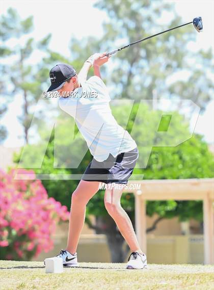 Thumbnail 3 in Metro Invitational Golf Tournament photogallery.