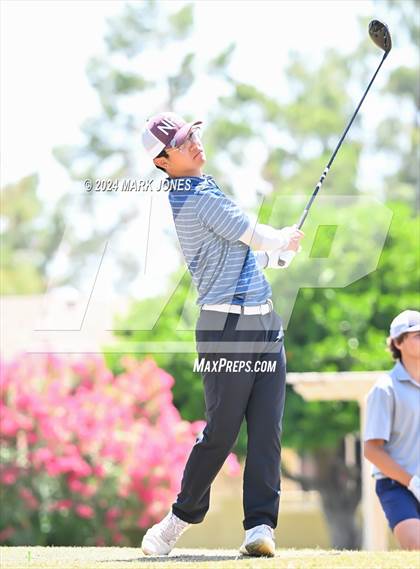 Thumbnail 3 in Metro Invitational Golf Tournament photogallery.