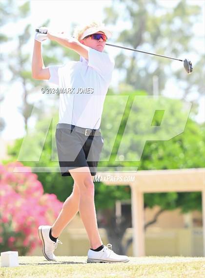 Thumbnail 3 in Metro Invitational Golf Tournament photogallery.
