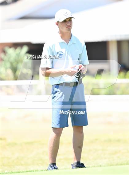 Thumbnail 2 in Metro Invitational Golf Tournament photogallery.
