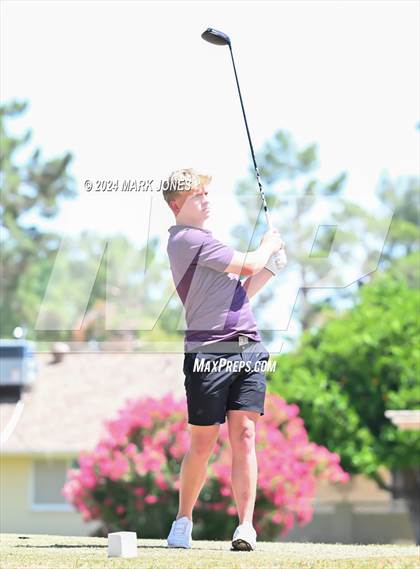 Thumbnail 2 in Metro Invitational Golf Tournament photogallery.
