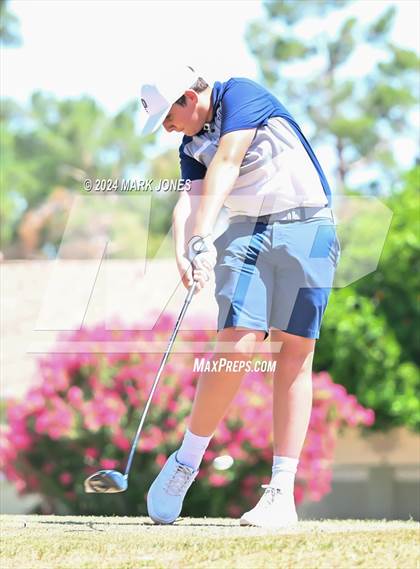 Thumbnail 3 in Metro Invitational Golf Tournament photogallery.