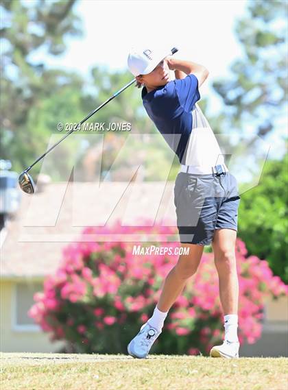 Thumbnail 3 in Metro Invitational Golf Tournament photogallery.